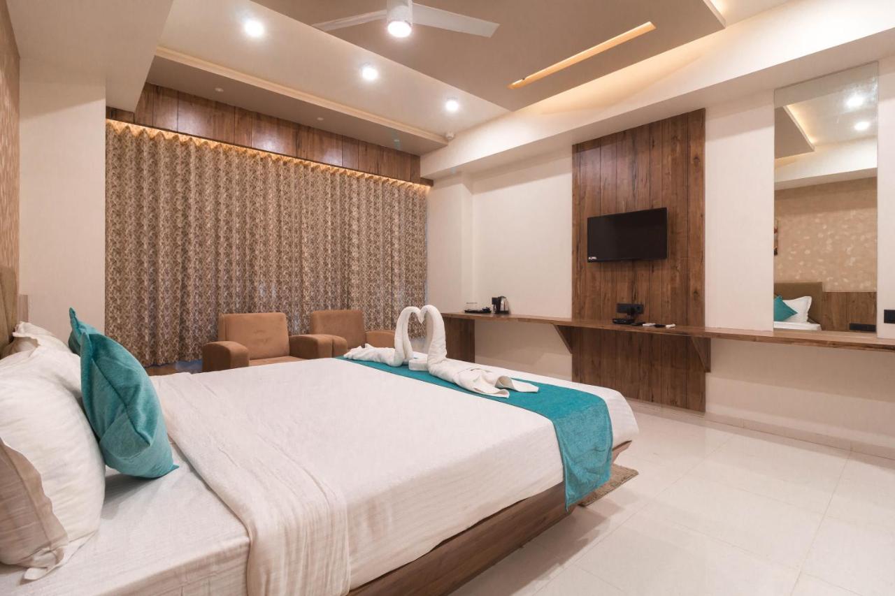 Hotel Green City Gandhinagar Exteriör bild